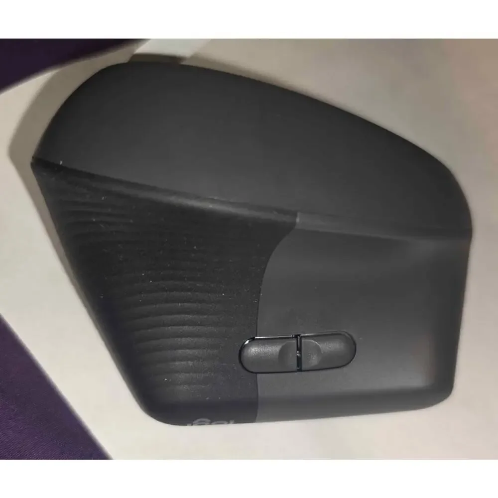Logitech Lift Vertical Ergonomic Mouse